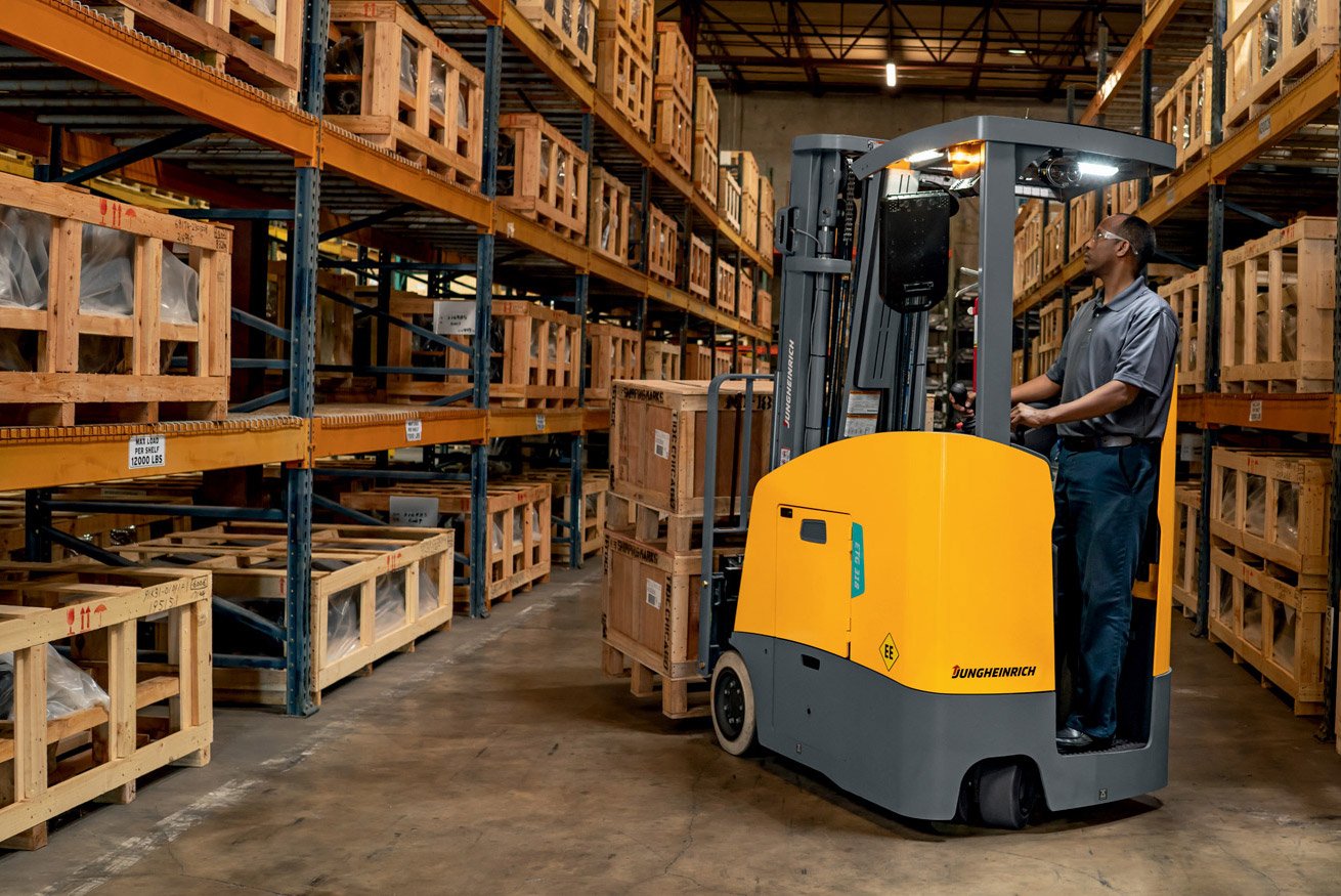 Jungheinrich-Stand-Up-Counterbalance-Forklift-in-Racking
