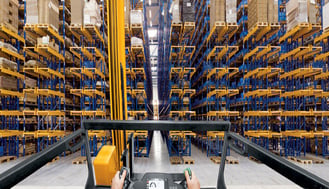 The Best Forklifts for Narrow Aisles and Very Narrow Aisles | Equipment ...